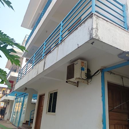 Sai Leela Guest House 다볼림 외부 사진