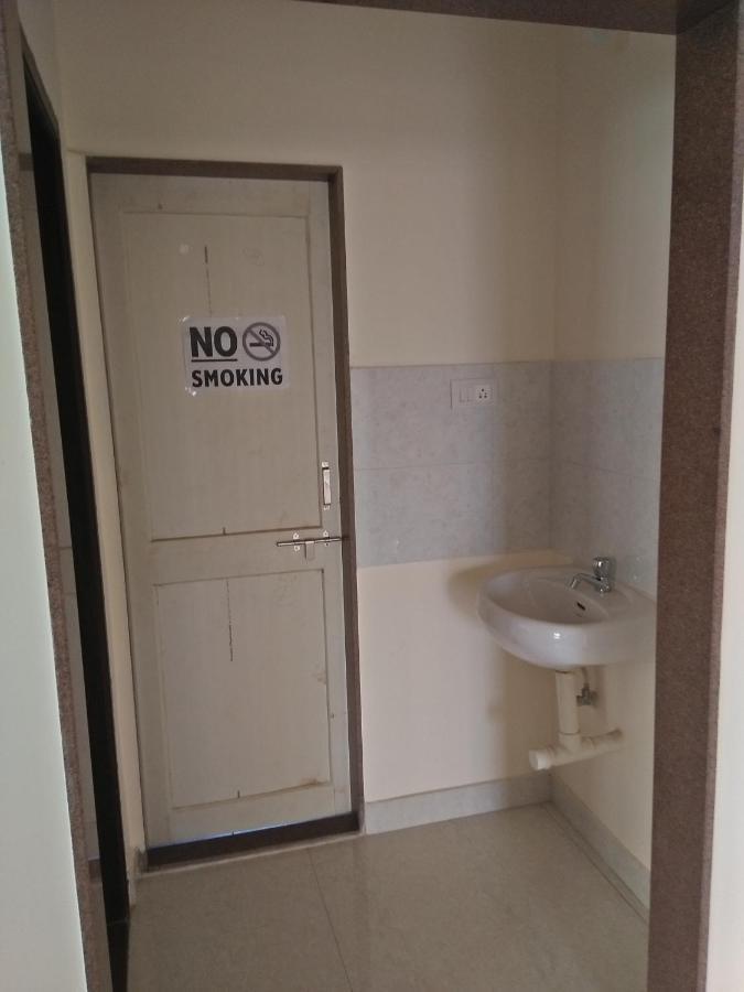 Sai Leela Guest House 다볼림 외부 사진